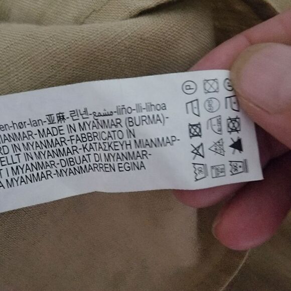 Zara Boxy Linen Button Up. Size M. - Picture 7 of 9